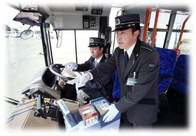 定住外国人のためのバス、タクシーの運転士募集